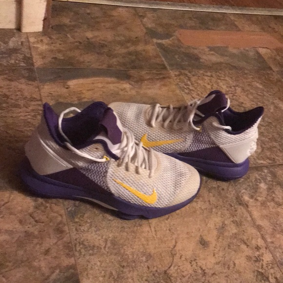 Lebron 4 lakers color way - Picture 2 of 3